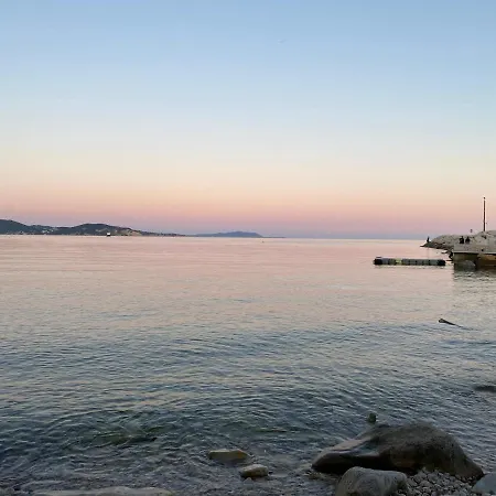 Marius Climatise Proximite Plages Port Calanques By Laconciergerie13 拉西约塔